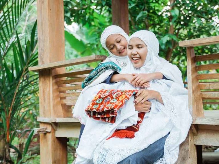 Mengenal Jenis Bahan untuk Produksi Mukena Printing Premium